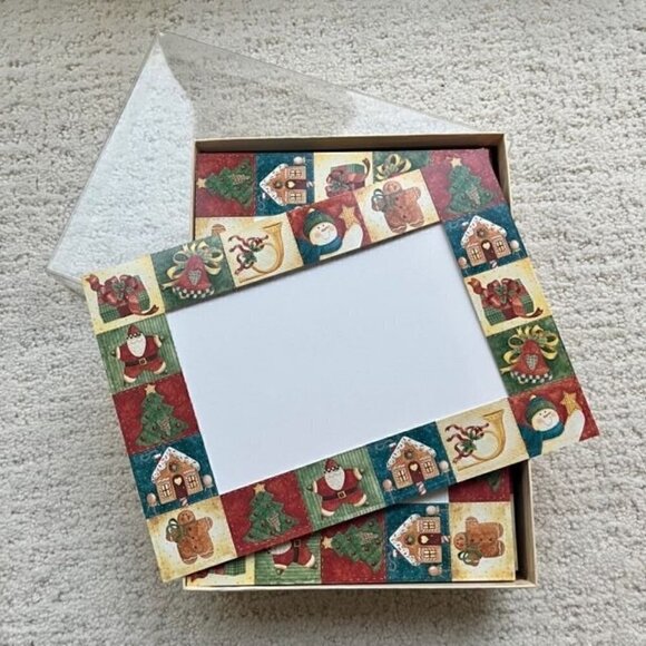 NIB Crown Point Graphics Lot of 15 Christmas Cards with Envelopes - TRADITIONAL - Picture 1 of 3